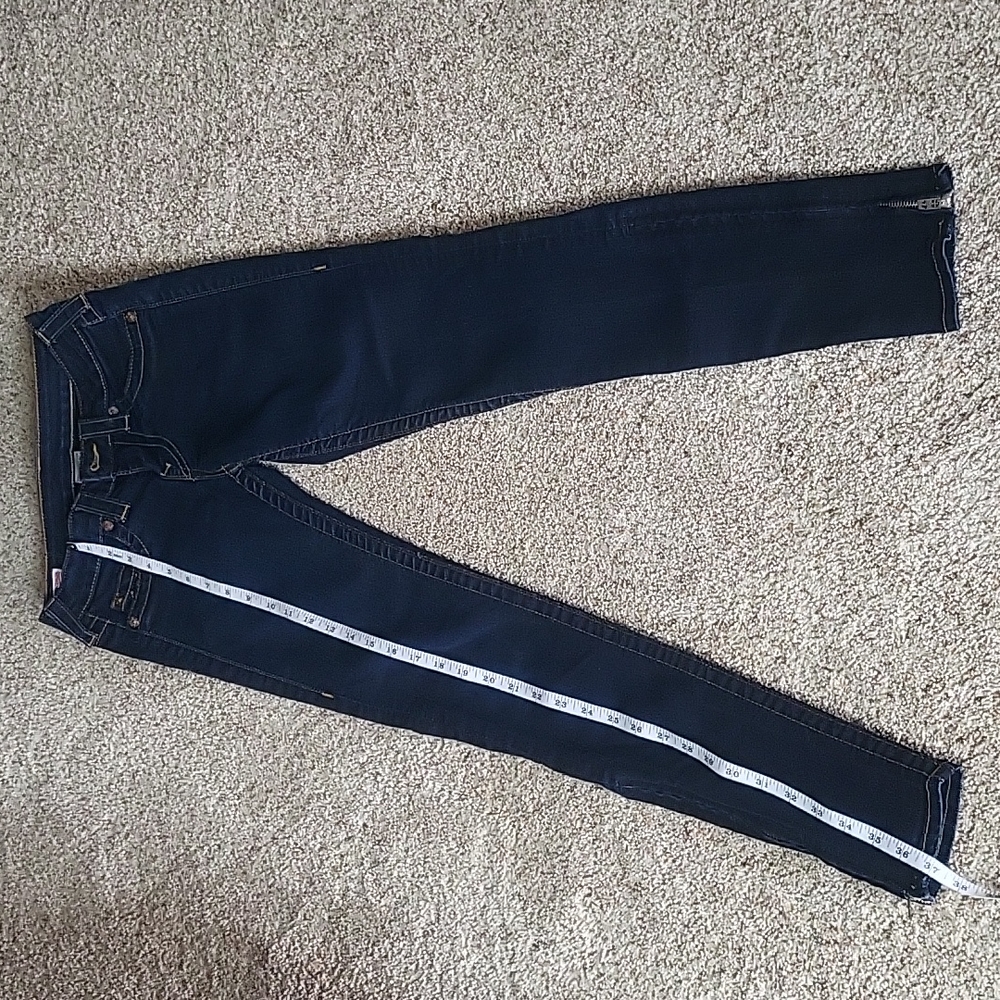 Women's lowride tight jeans 👖 in blue 🔵.